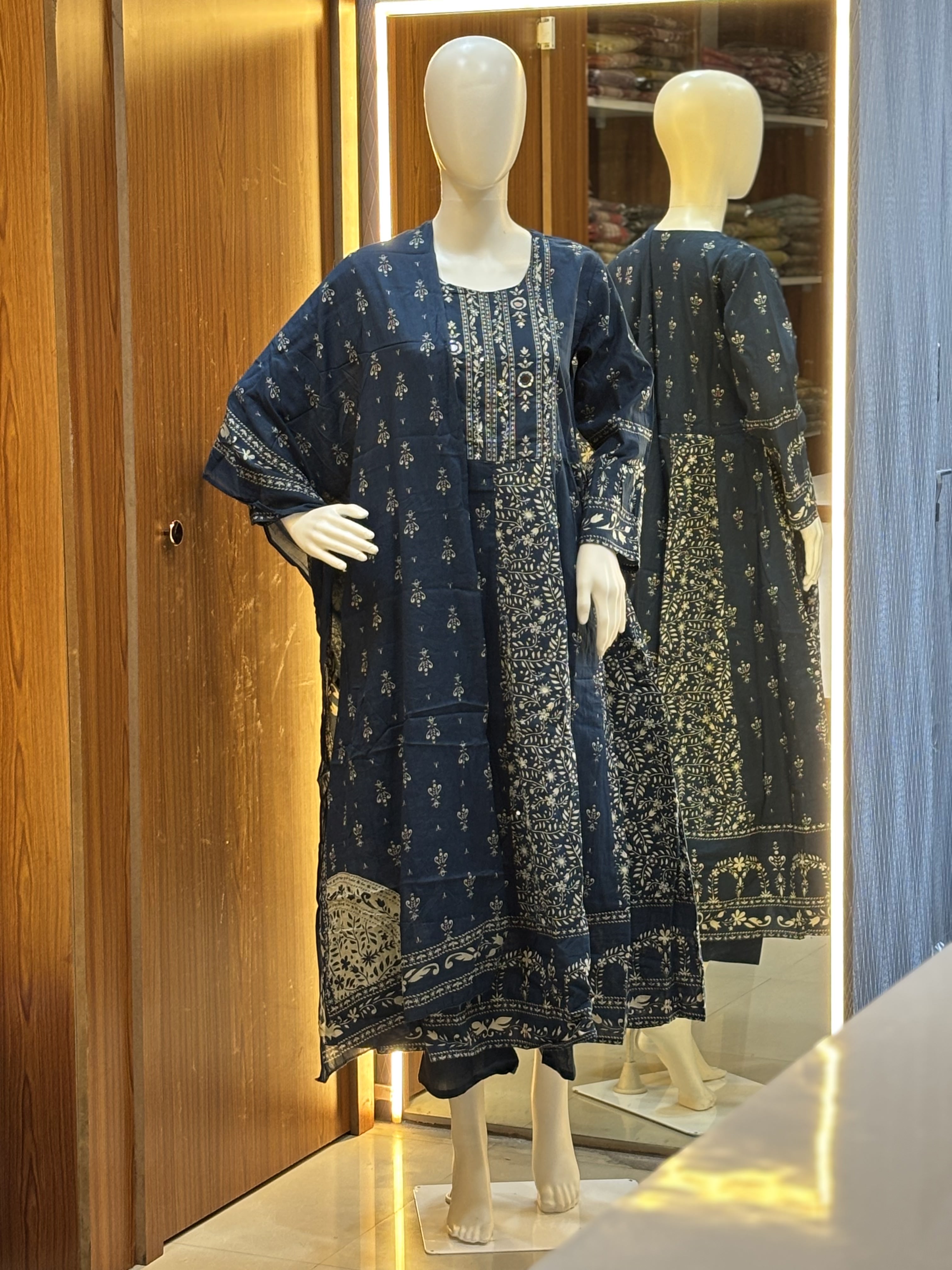 THREE PIECE SET